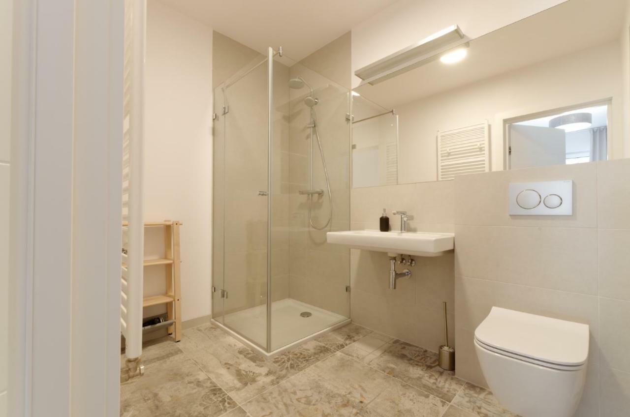 Apple Green Apartments Познан Екстериор снимка