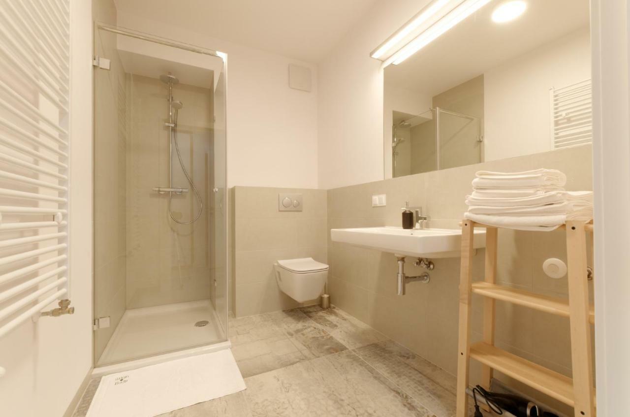 Apple Green Apartments Познан Екстериор снимка