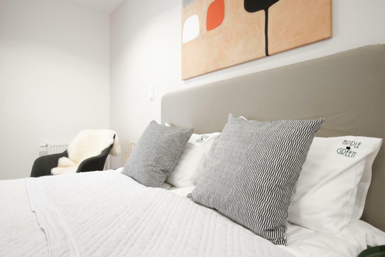 Apple Green Apartments Познан Екстериор снимка