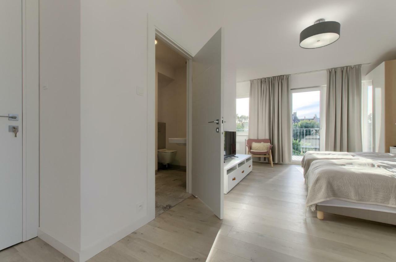 Apple Green Apartments Познан Екстериор снимка