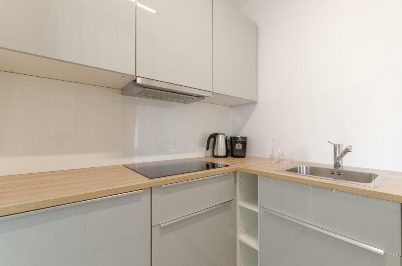 Apple Green Apartments Познан Екстериор снимка