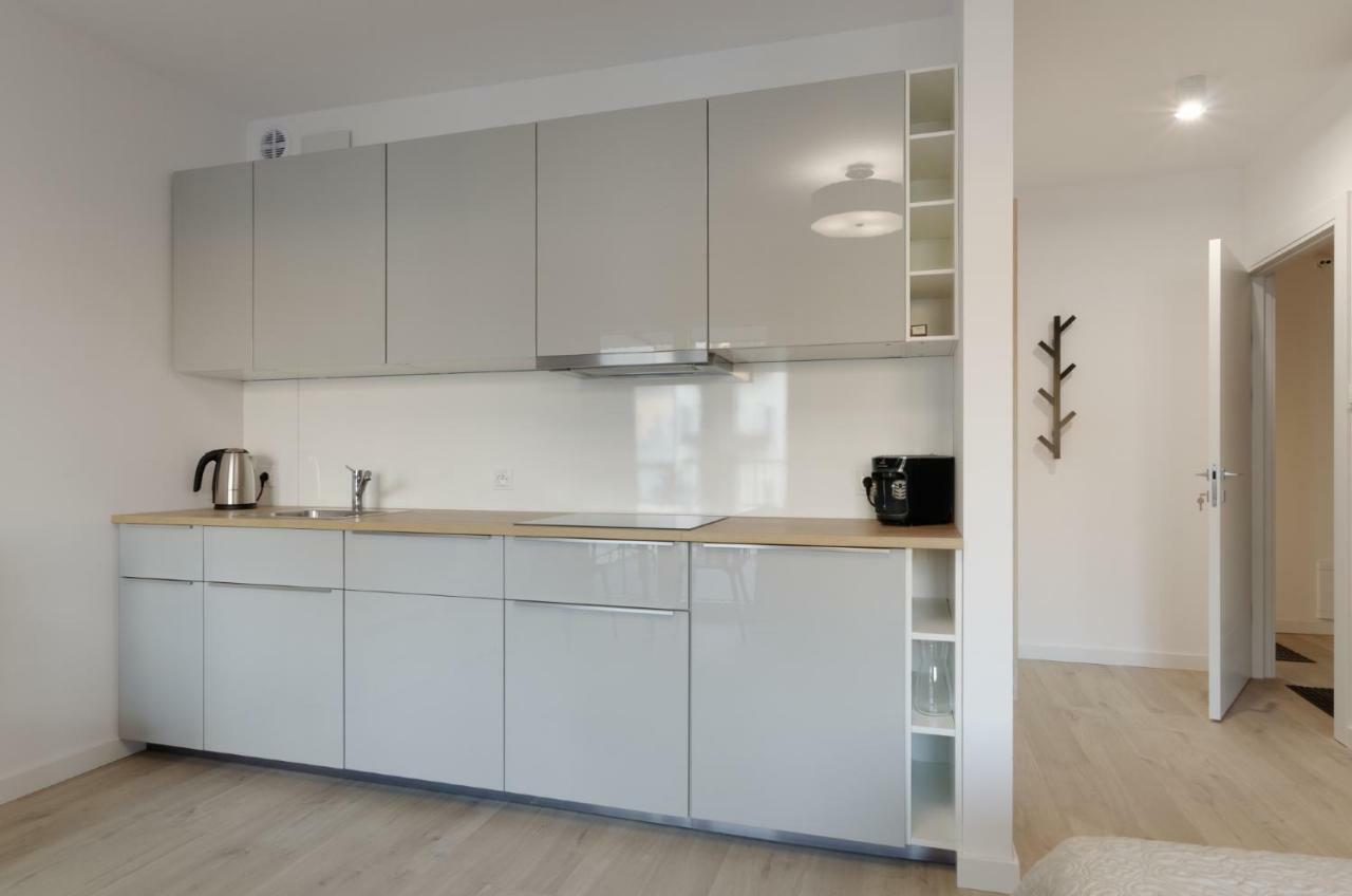 Apple Green Apartments Познан Екстериор снимка