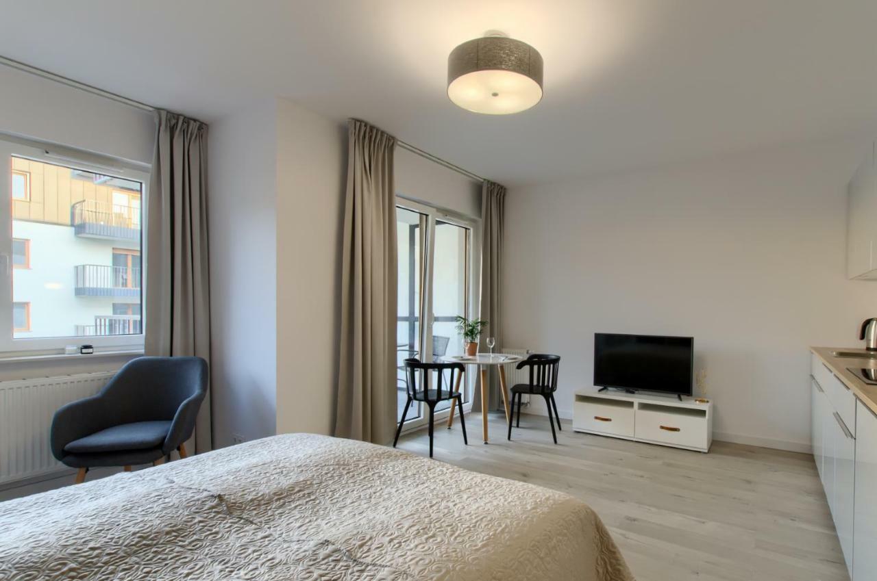 Apple Green Apartments Познан Екстериор снимка