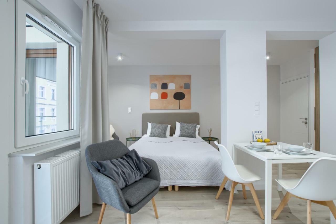 Apple Green Apartments Познан Екстериор снимка